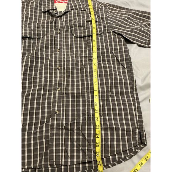 Wrangler Shirt Mens Small brown Plaid Short Sleeve Collared Button Up Vented - Picture 10 of 12